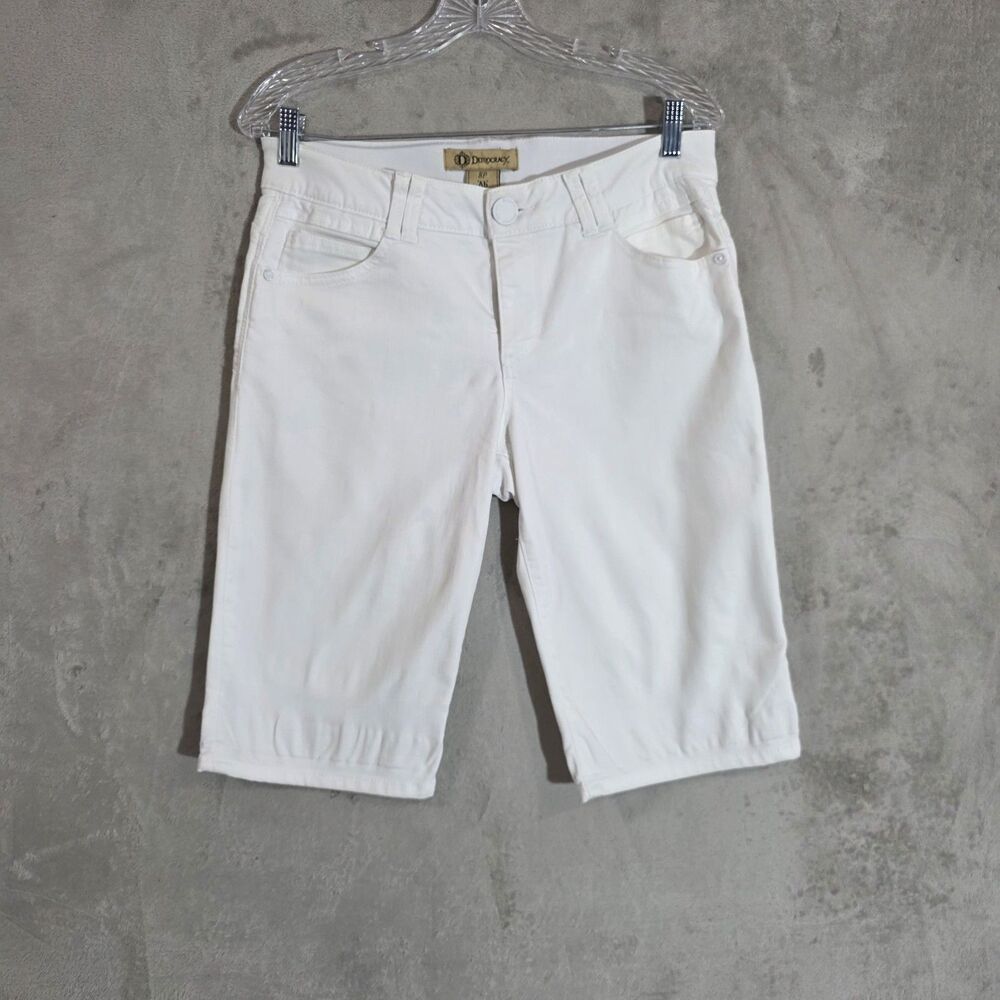 Democracy Bermuda  Denim Shorts  Sz 8P White